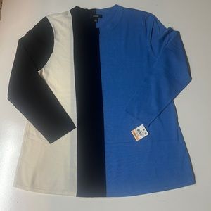 NWT Woman’s sweater by Alfani … Size Small